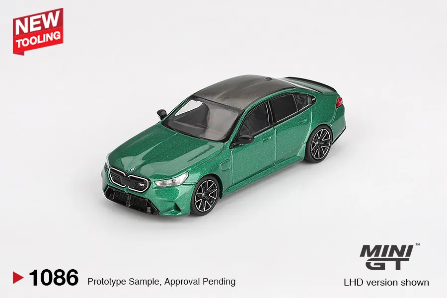 BMW M5 Isle of Man Green Metallic #1086